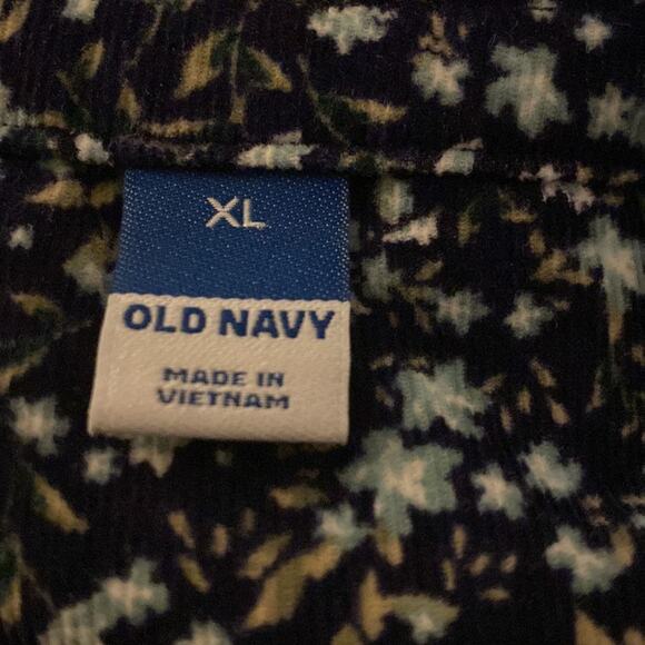 Old Navy Oversized Ditzy Floral Corduroy Tie Sleeve - Picture 8 of 13